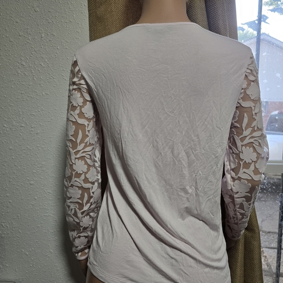 Banana Republic White Lace Sleeve Blouse - Picture 4 of 5